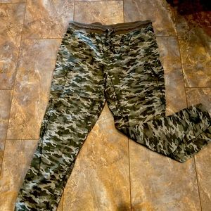 Cotton cargo pants with drawstring
